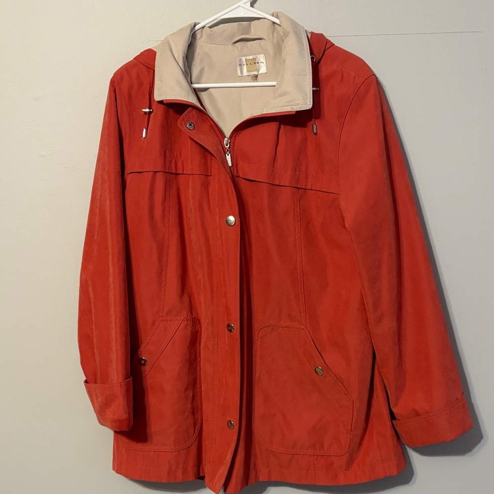 Gallery Coral-Red-rust Hooded Utility Jacket with bone Contrast Collar. Large.